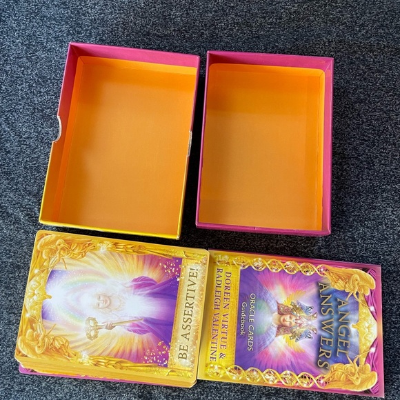 ANGEL ANSWERS ORACLE CARDS - Picture 4 of 10